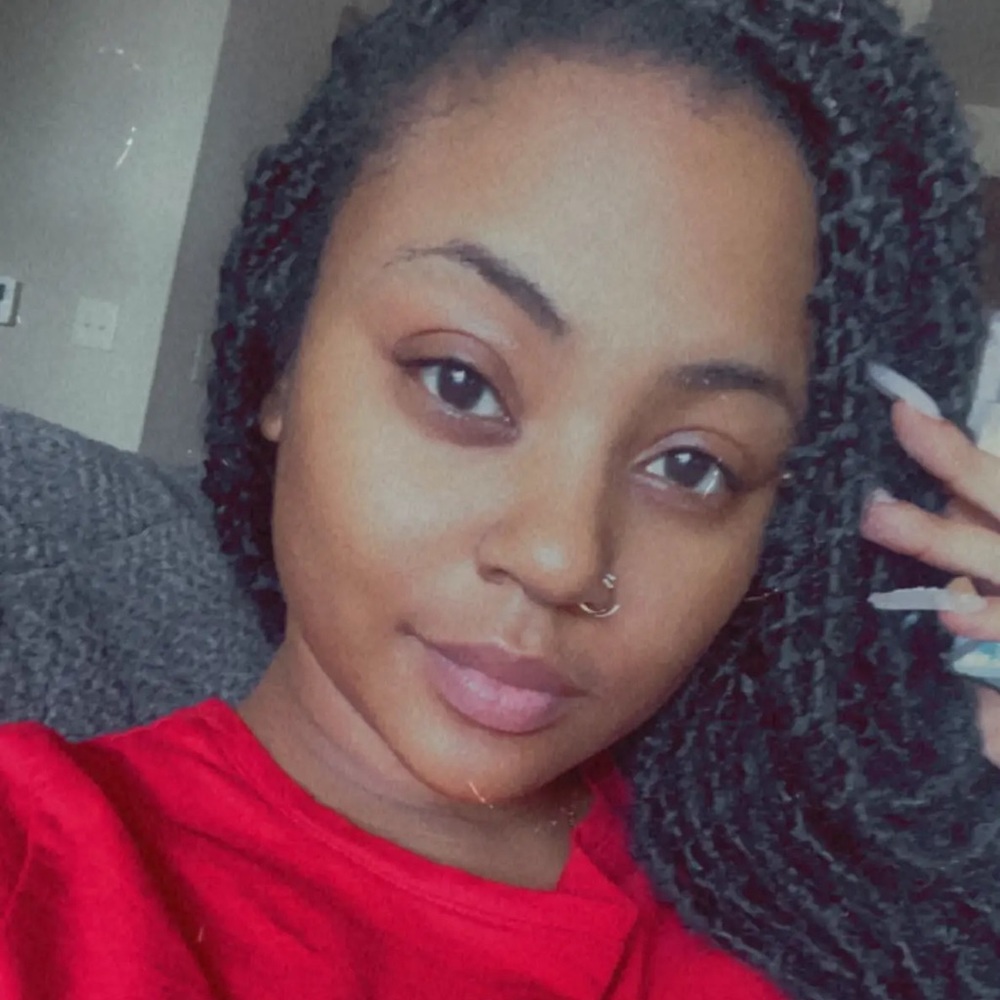 Meet your Posher, Nichelle